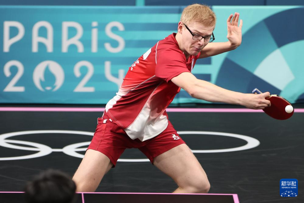 出的中场球 出的中场球